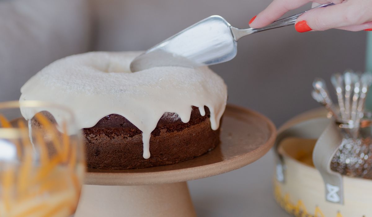 How to Build a Traditional Afternoon Tea at Home
